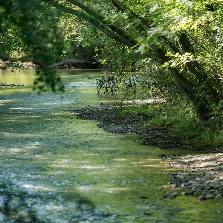 Semesterbostad Caperot Eyres-Moncube