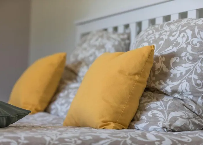 Caperot Eyres-Moncube