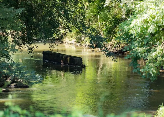 Caperot Eyres-Moncube